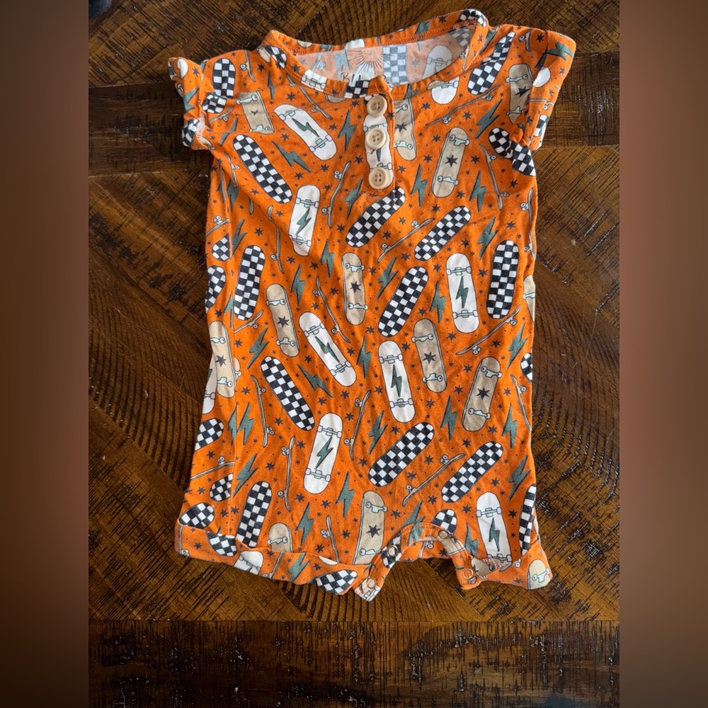 Blake and Rae shortie size 6-12